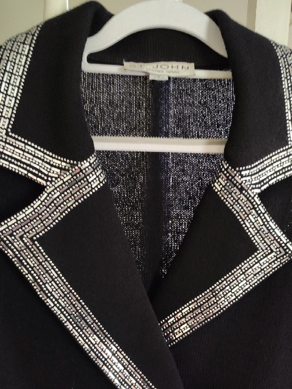St. John suit, 10. - Picture 4 of 12
